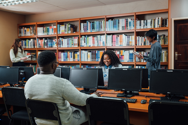 Pre-degree Foundation Programme: Social Science